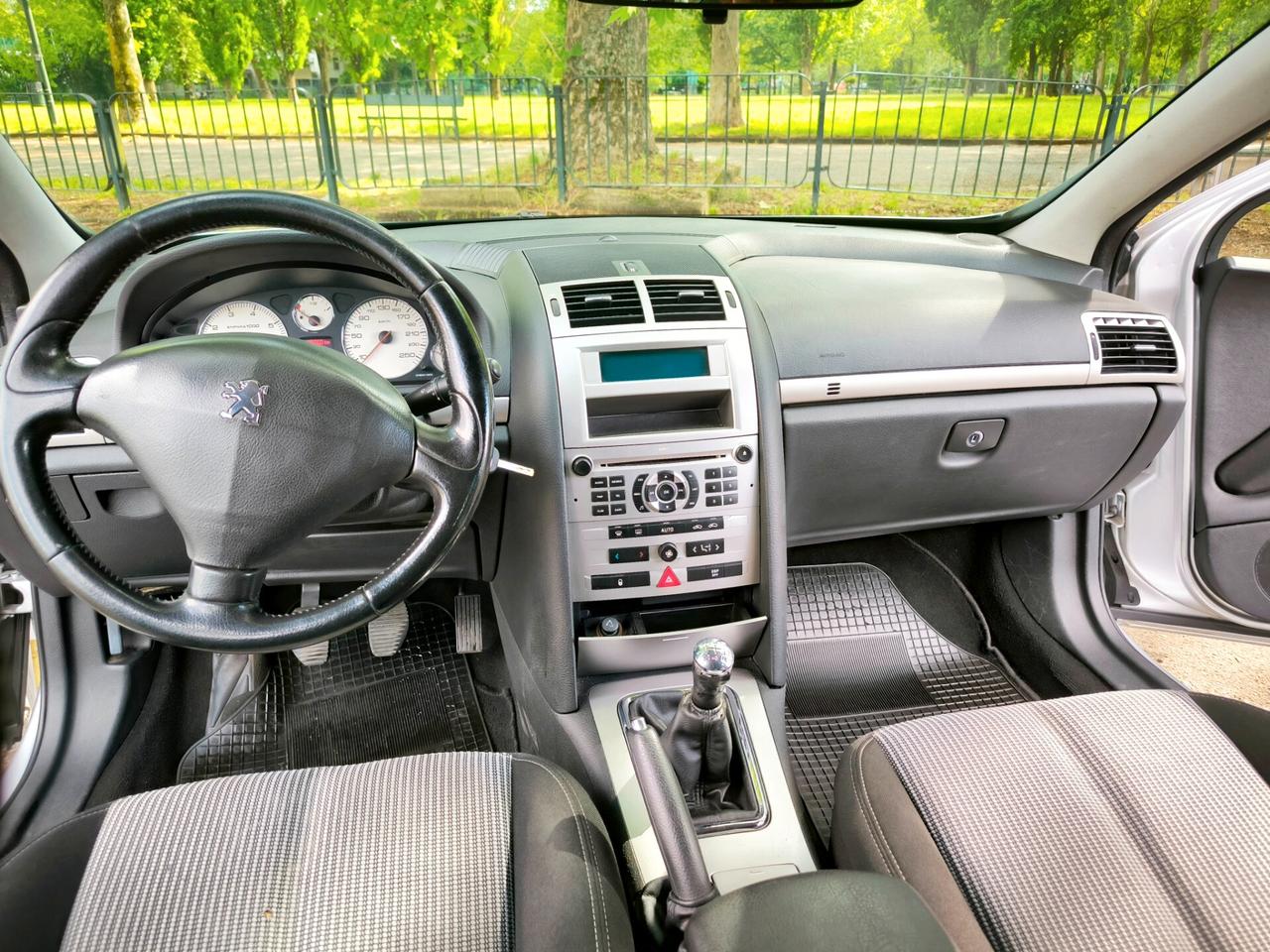 Peugeot 407 1.8 SW Premium GPL