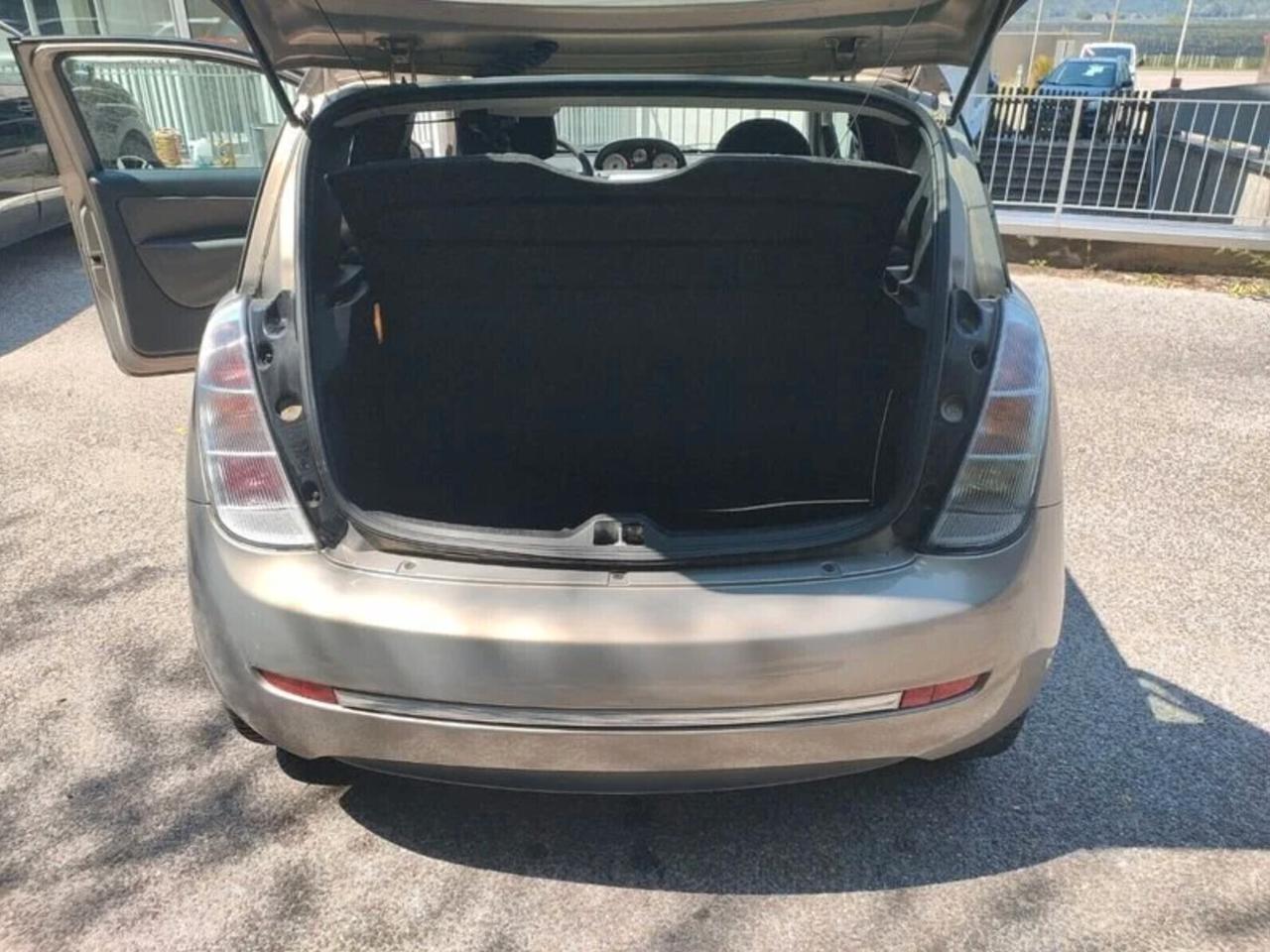 Lancia Ypsilon 1.2 69 CV Argento