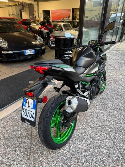 Kawasaki Z 500 SE ABS SOLO 400 KM!!!
