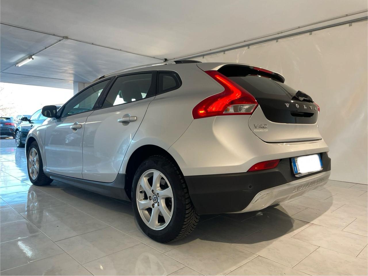 V40 CROSS COUNTRY 1.6D 115 CV 6 MARCE X NEOPATENTATI