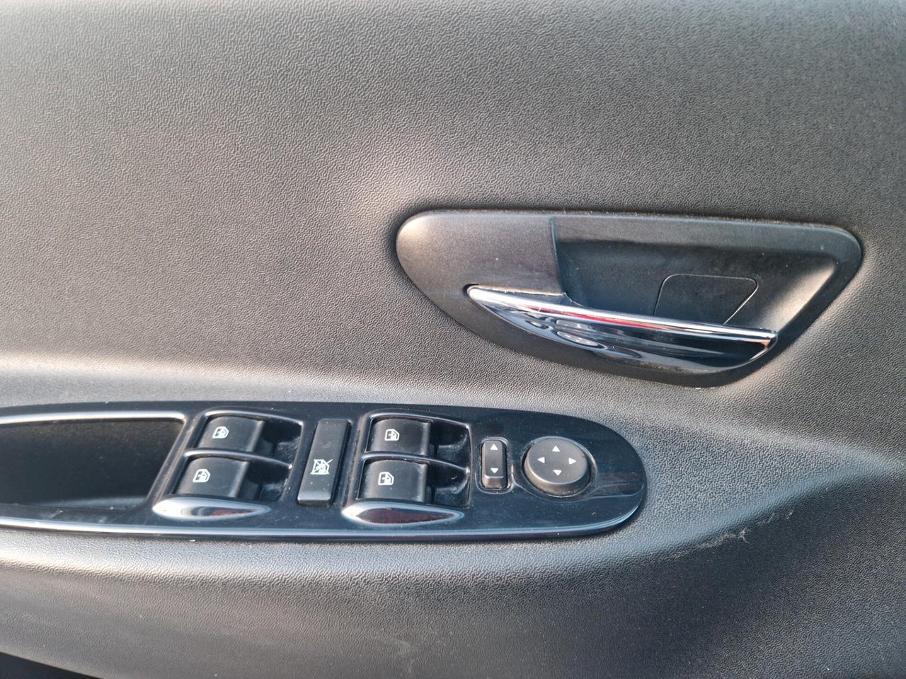 Lancia Ypsilon GPL S&S Platinum - 2011