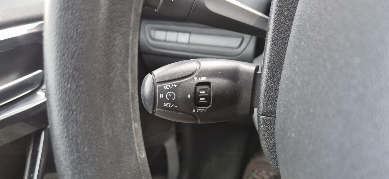 Peugeot 208 BlueHDi 100 5p Active - 2019-Km84000