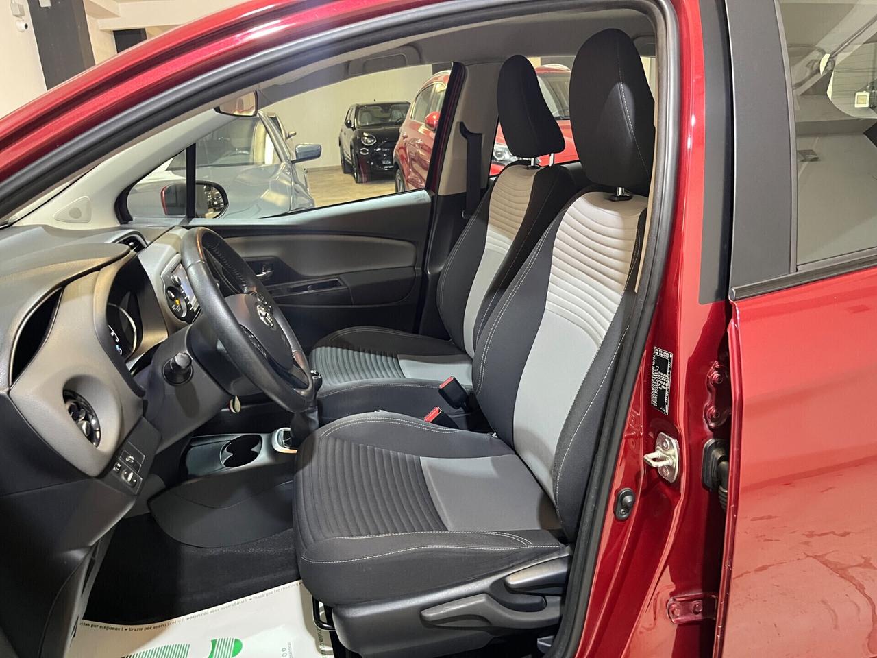 Toyota Yaris 1.0 72 CV 5 porte Active