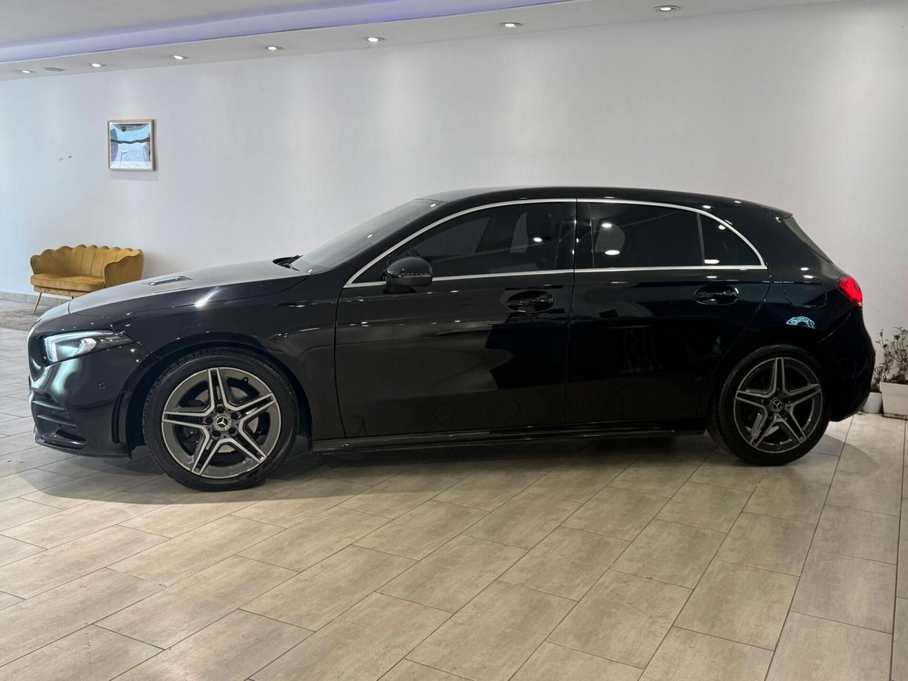 MERCEDES CLASSE A 180 AMG LINE PREMIUM 90milakm