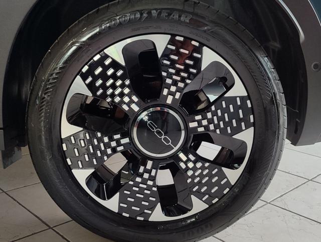 FIAT 600 Hybrid 100 CV DCT MHEV La Prima