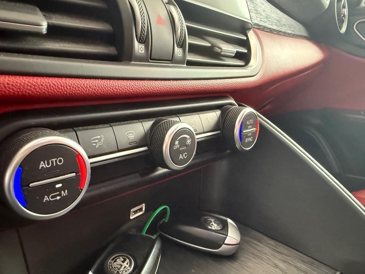 Alfa Romeo Giulia 2.2TurboD150cv ROSSO FERRARI+CARTIER2019