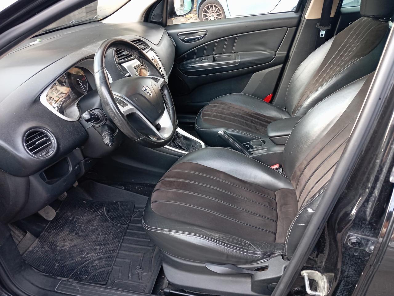 Lancia Delta 1.6 MJT DPF Platino