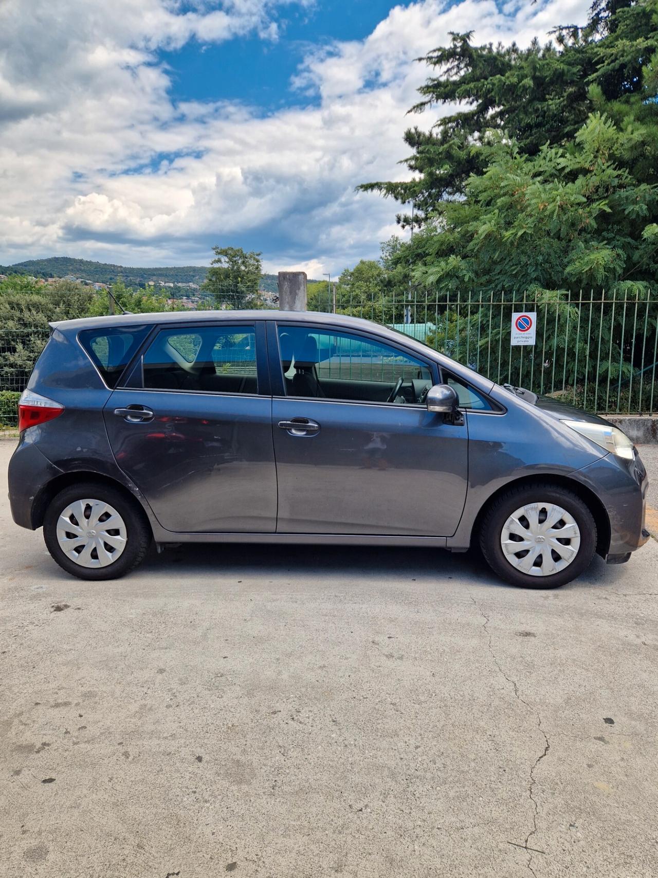 Toyota Verso-S 1.3 Benz 100CV - Garanzia 12 Mesi
