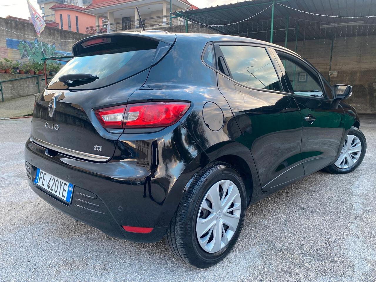 Renault Clio 1.5dci 75cv full opt AUTOCARRO 2016