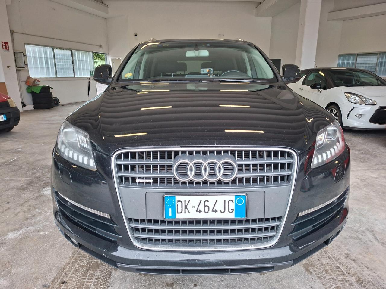 Audi Q7 3.0 V6 TDI 233CV quattro tiptronic