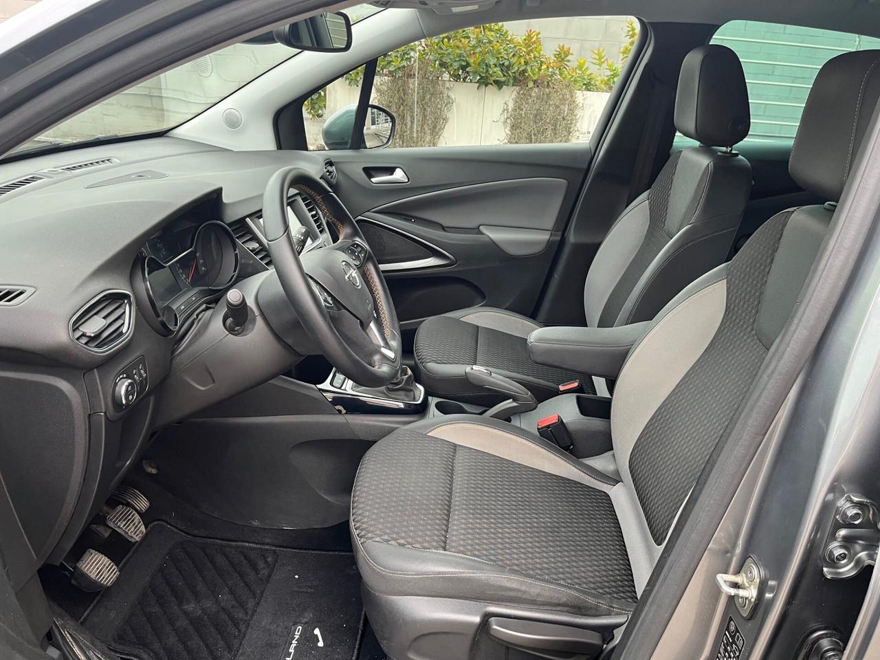 Opel Crossland X 1.5 ecotec 102cv Innovation CAMERA/PDC PERFET.