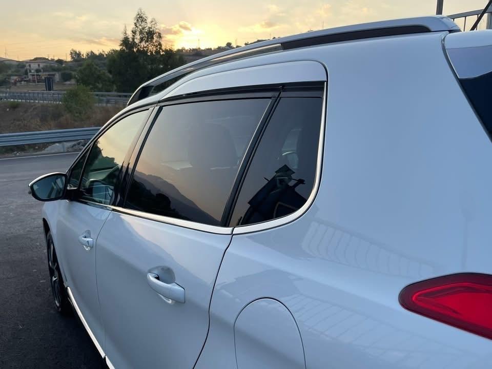 Peugeot 2008 1.6 e-HDi 92 CV Allure