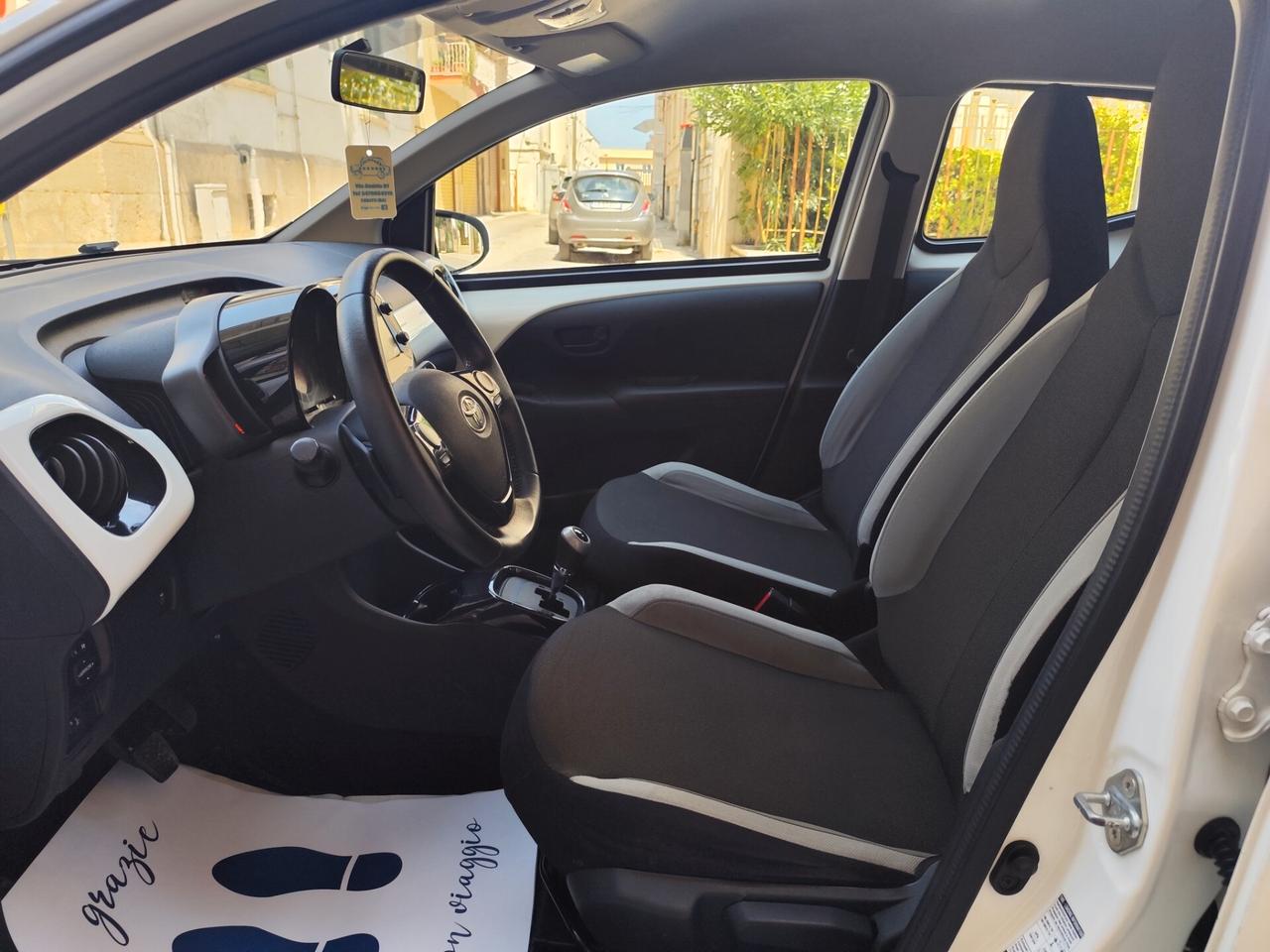 Toyota Aygo 1.0 VVT-i 69CV CAMBIO AUTOMATICO