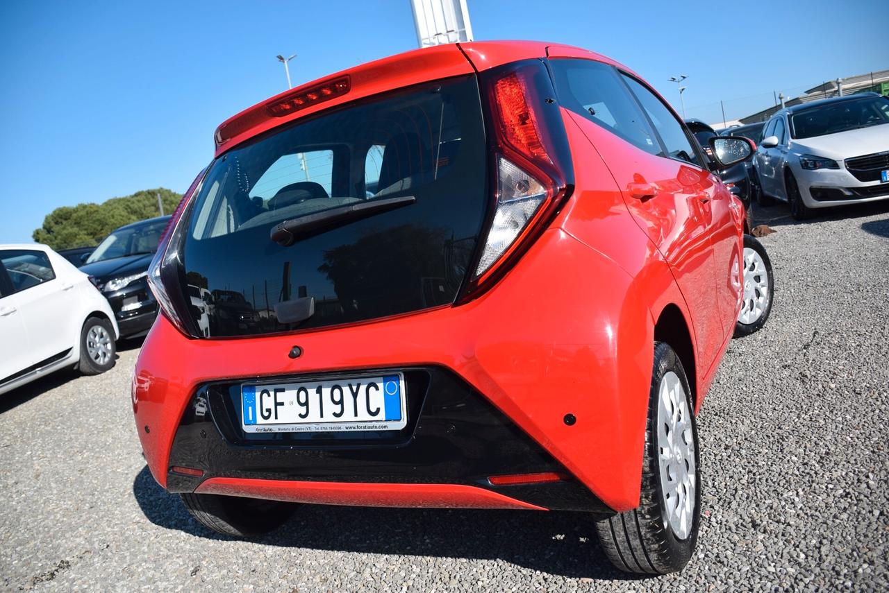 Toyota Aygo 1.0 VVT-i 72cv X-COOL - ADAS SENSORI CRUISE LED BT OK NEOPATENTATI