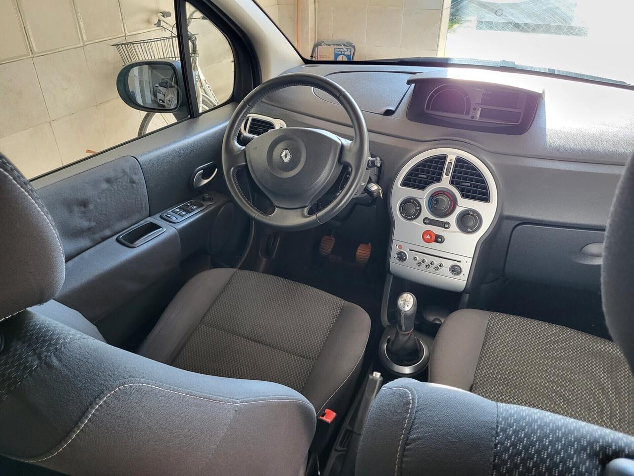 Renault Modus Grand 1.2 16V Dynamique