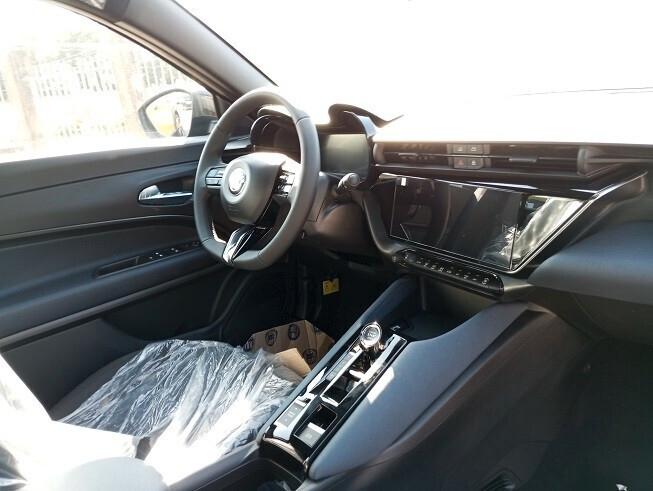 Alfa Romeo Junior 1.2 136 CV Hybrid eDCT6