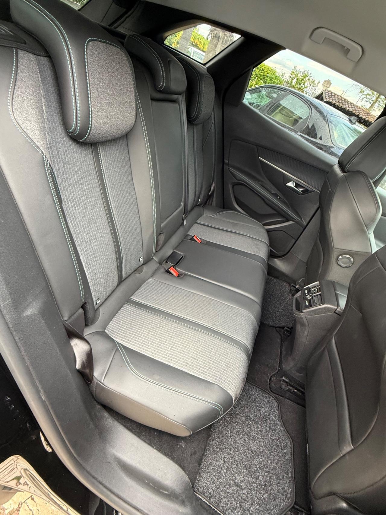 Peugeot 3008 BlueHDi 130 S&S Allure