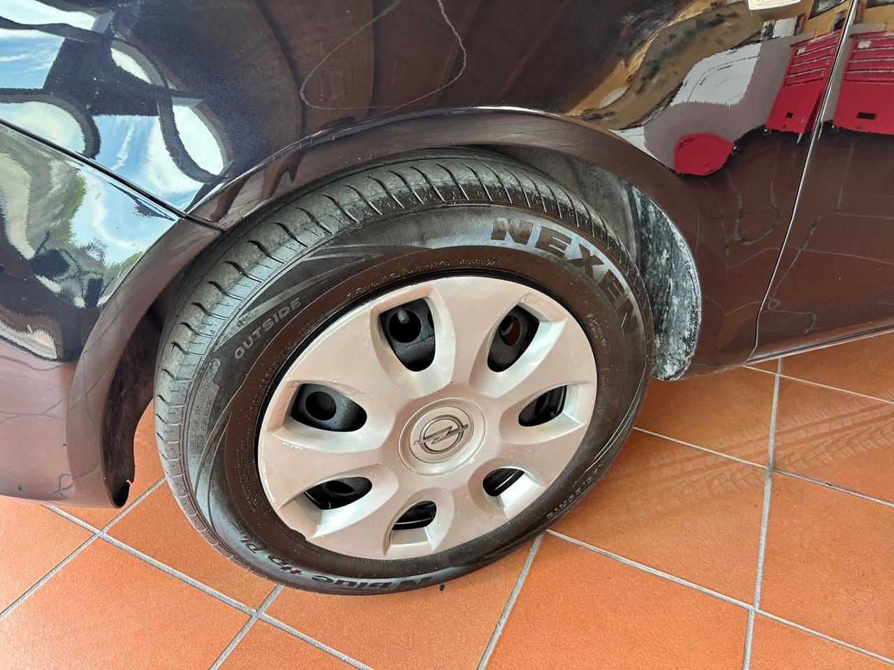 Opel Corsa 1.2 5 porte Cosmo cambio automatico