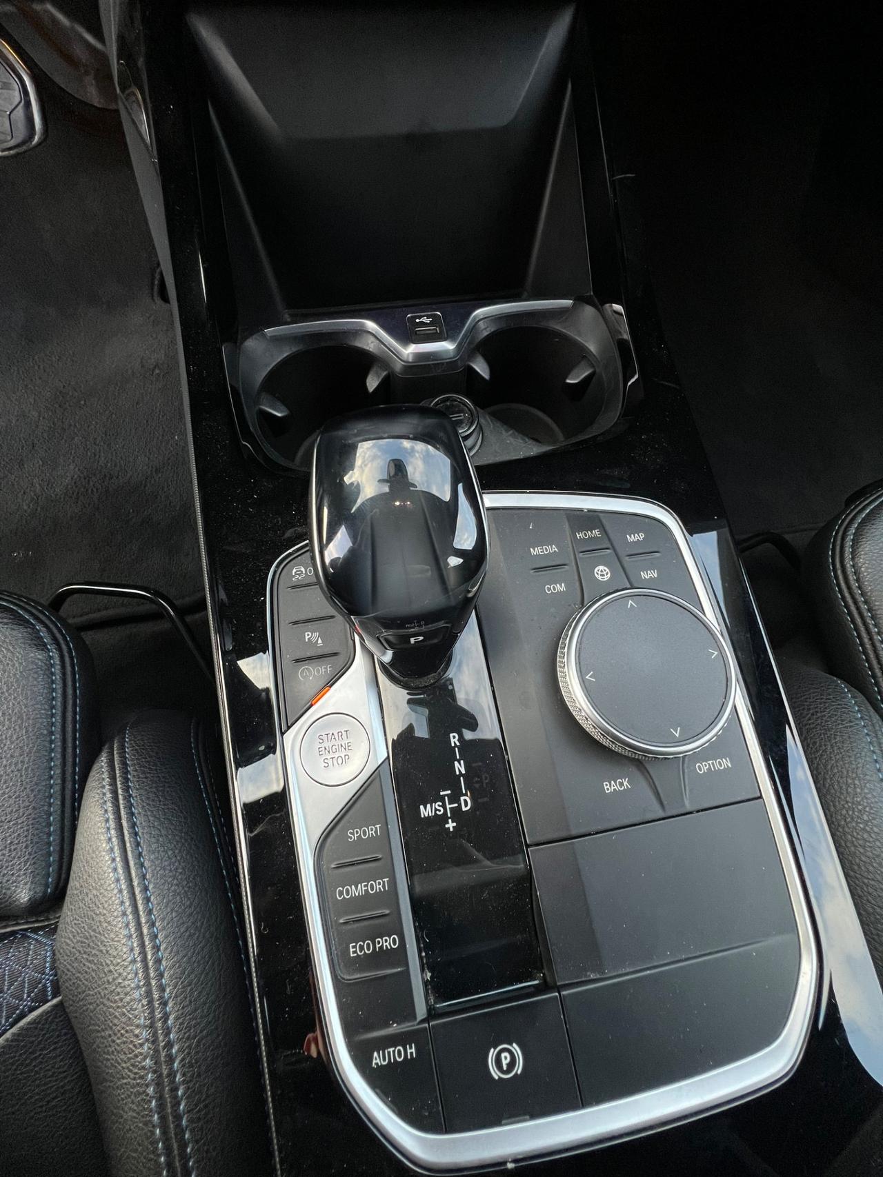 Bmw 116 116d 5p. Msport