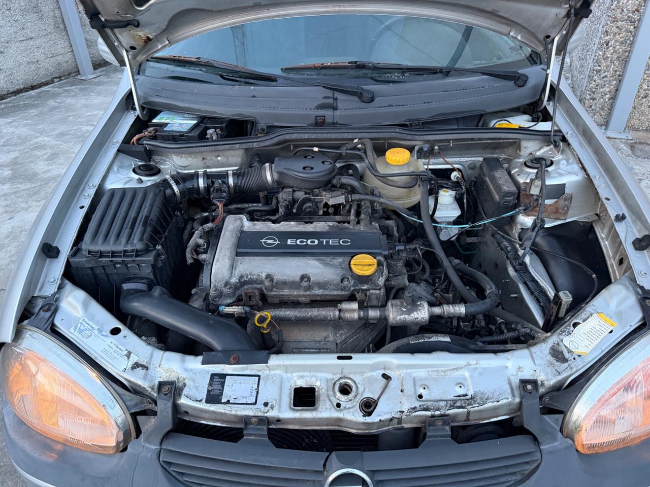 Opel Corsa 1.2 benzina 48kw 104.000KM uni prop