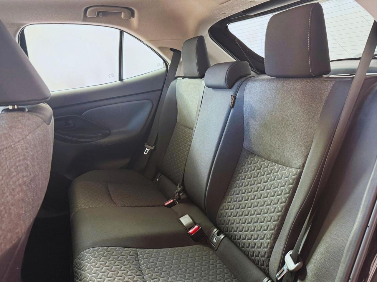 Toyota Yaris Cross SUV 1.5H (116 CV) E-CVT BUSINESS