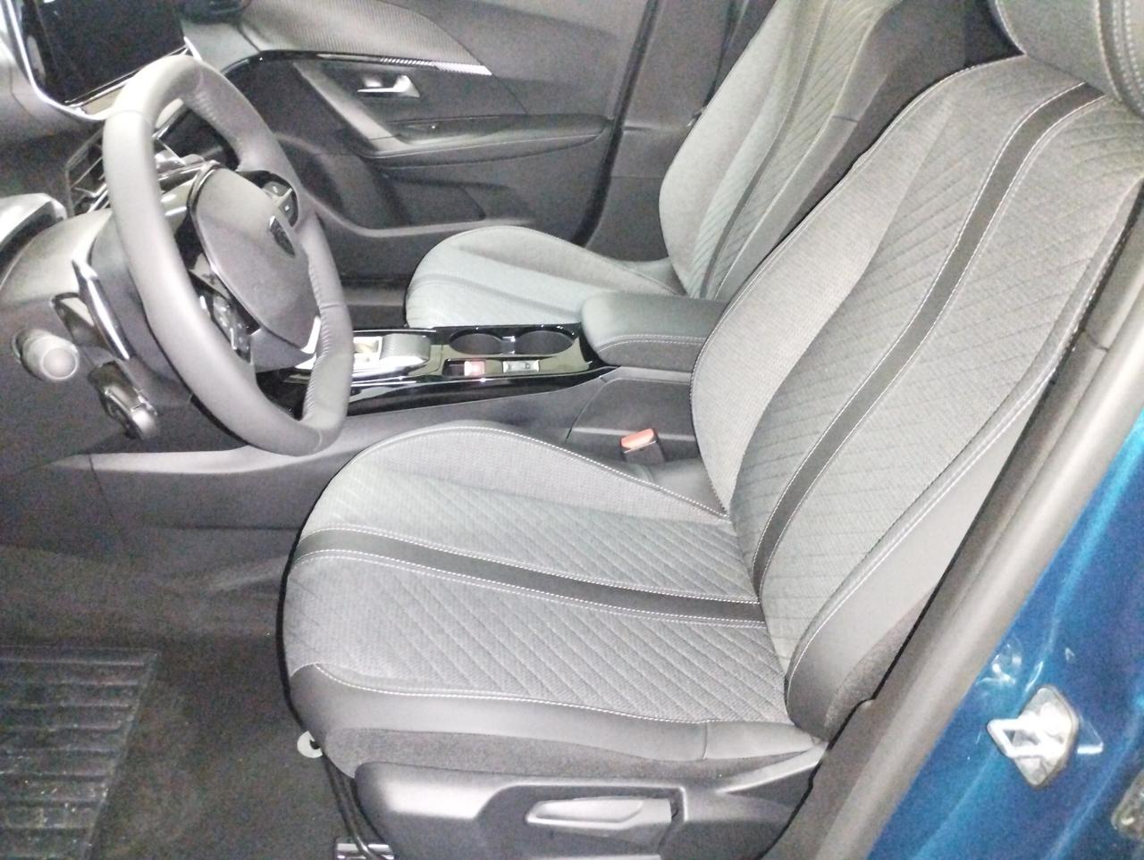 Peugeot 2008 PureTech 130 S&S EAT8 Allure