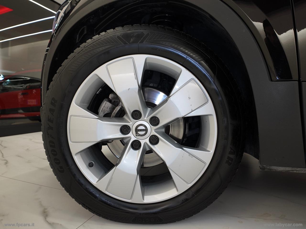 VOLVO XC40 D3 Geartronic Momentum Pro N1