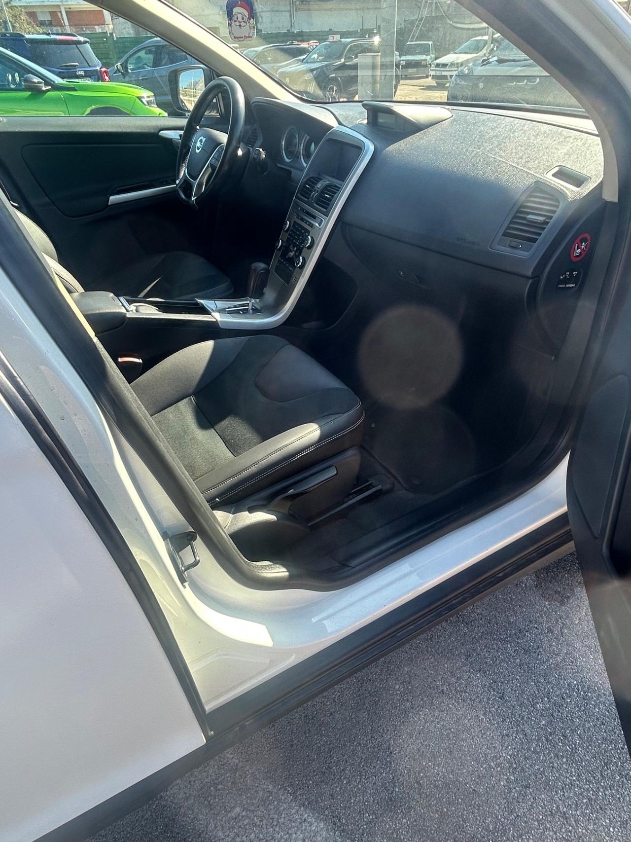 Volvo XC 60 XC60 2.4 D 175 CV FWD Geartronic Kinetic