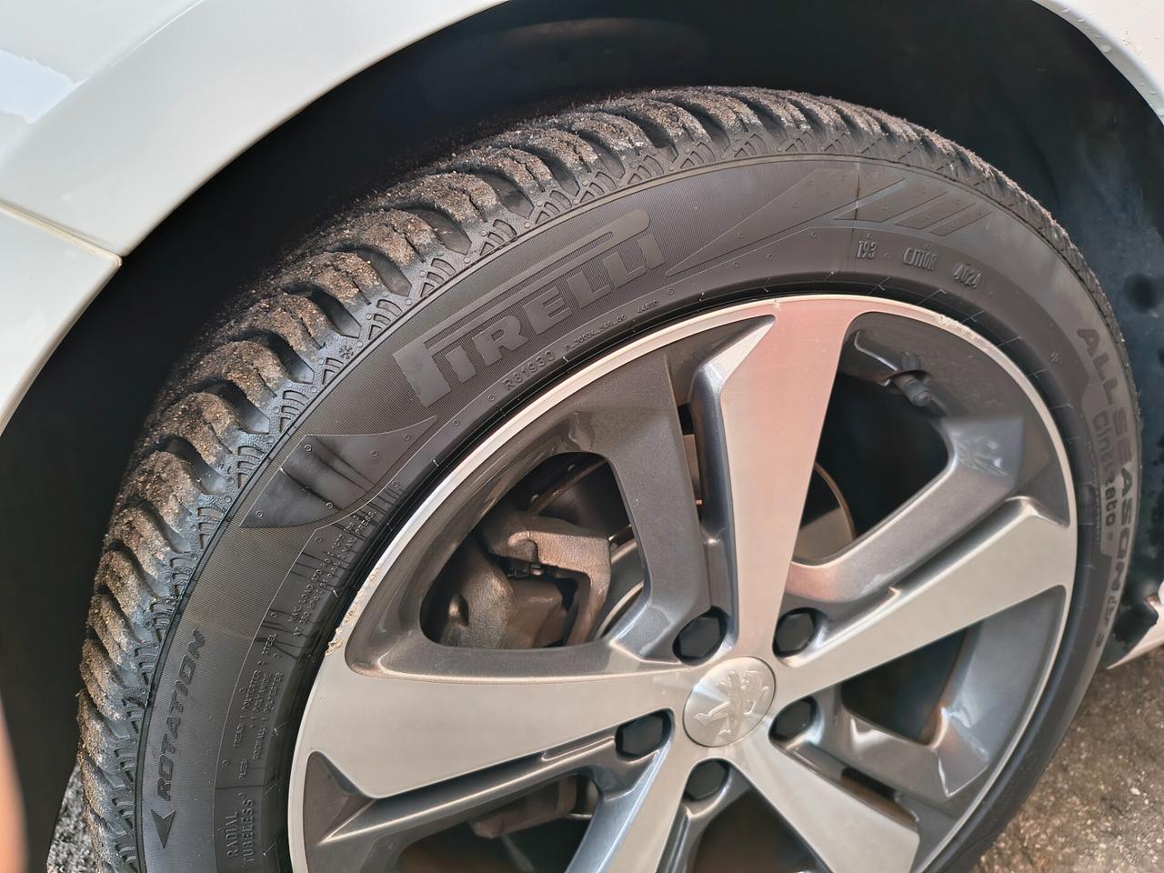 Peugeot 308 PureTech Turbo 130 S&S SW Allure