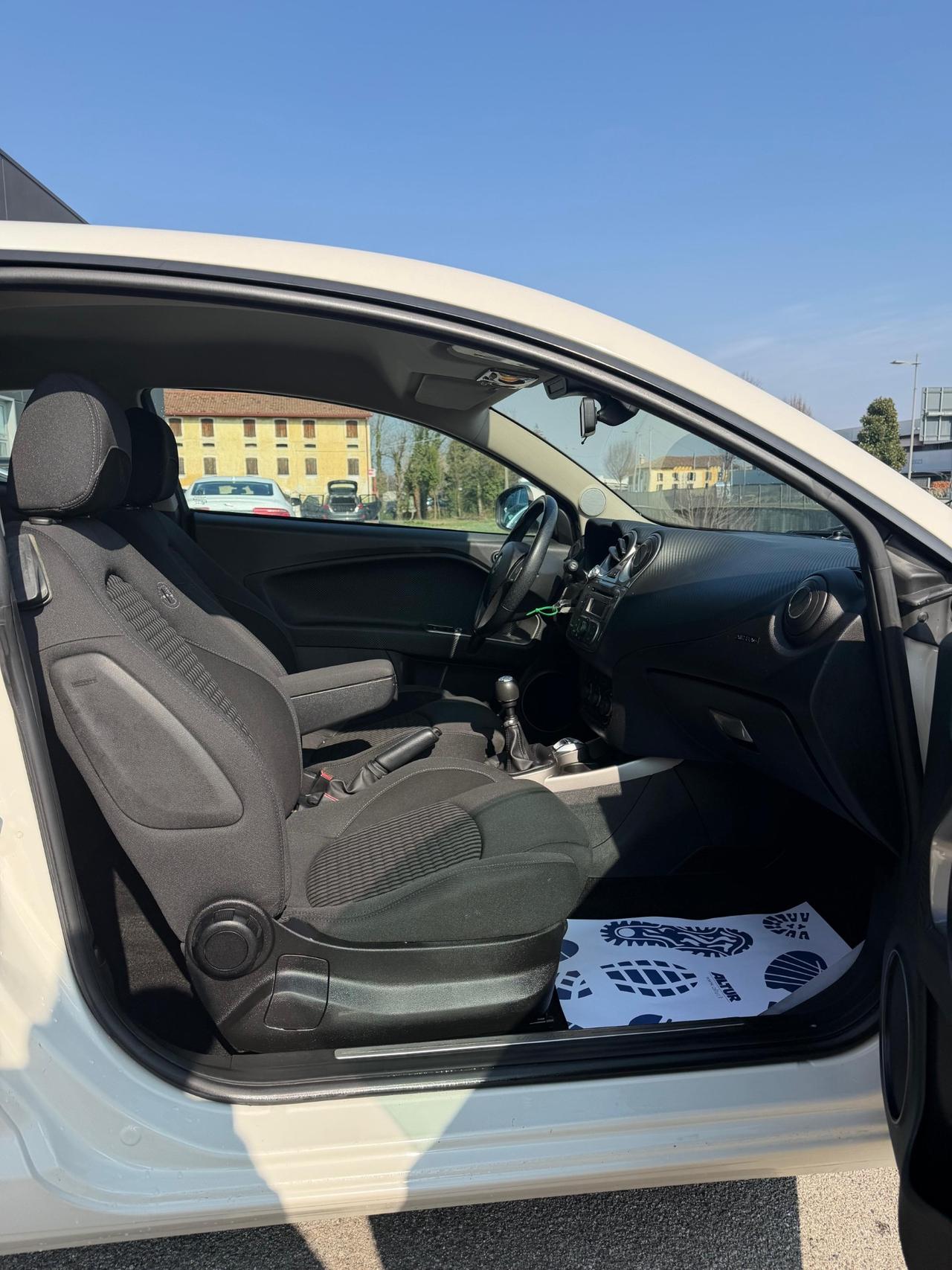 Alfa Romeo MiTo 1.4 95CV Neopatentati