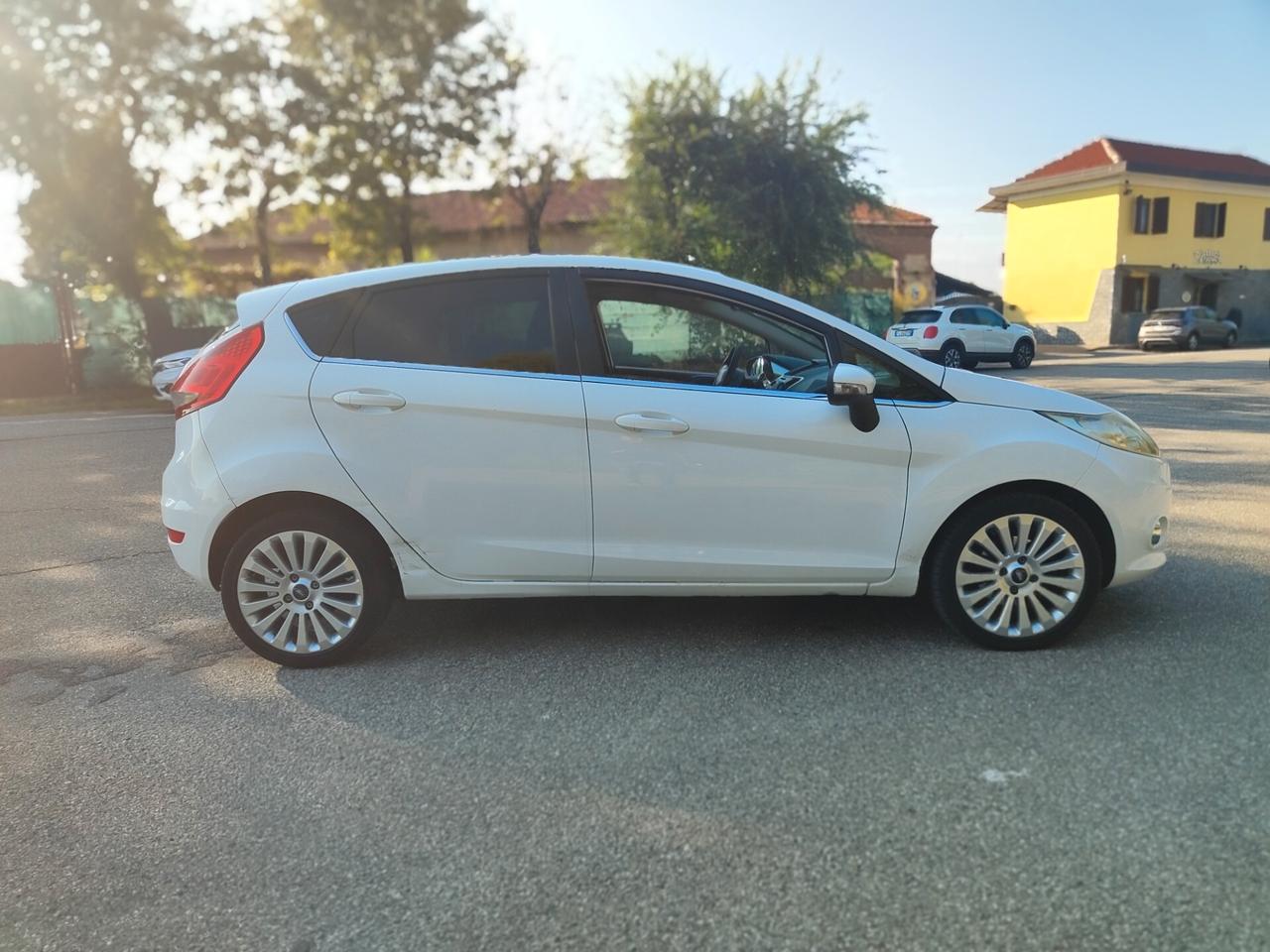 Ford Fiesta 1.4 TDCi 5 porte