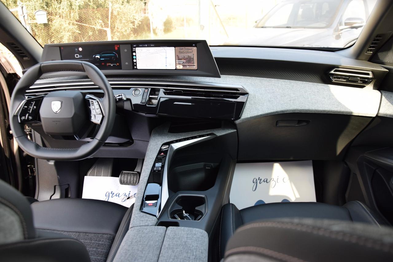 Peugeot 5008 7 POSTI Hybrid 136CV AUTOM. e-DCS6 Allure IVA DETRAIBILE FULL OPT.