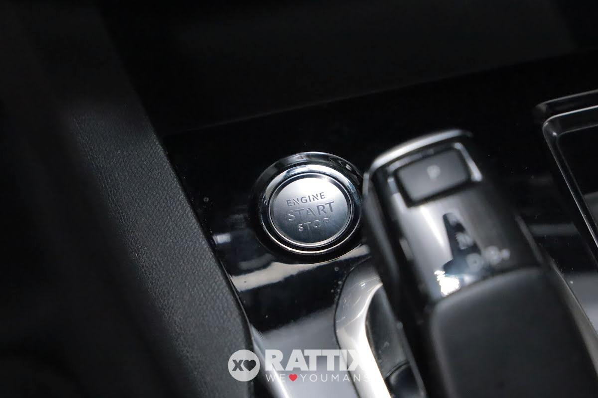 Peugeot 3008 1.6 Hybrid4 PHEV 300CV GT Pack e-EAT8