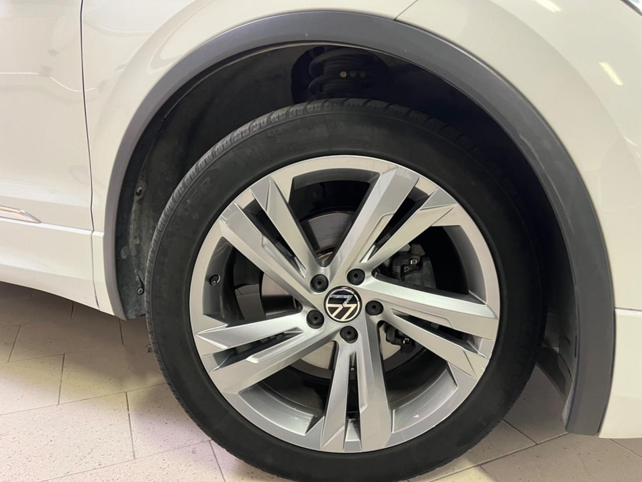 Volkswagen Tiguan 2.0 TDI 150 CV DSG R-Line