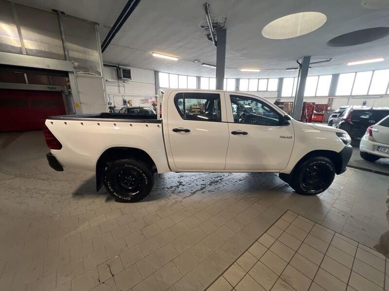 Toyota Hilux 2.4 D-4D 4WD 4 porte Double Cab Comfort PREZZO IVA ESCLUSA