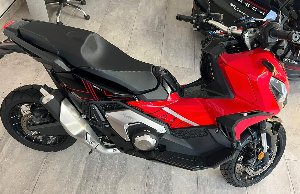 HONDA X-ADV 750 SPECIAL EDITION 2024