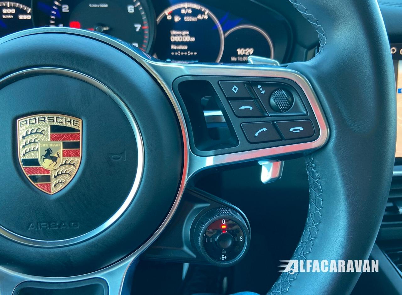 Porsche Cayenne Coupe 3.0 V6 tiptronic Platinum Edition