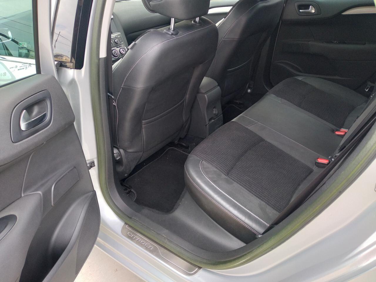 Citroen C4 1.6 e-HDi 115 airdream Exclusive