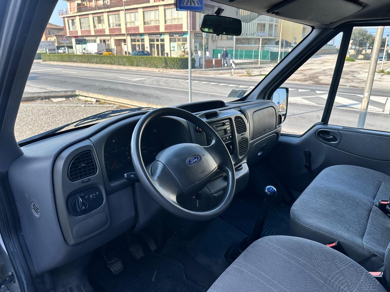 Ford Transit 9 posti t300 2.0 TD/100 74kw 101cv neopatentati