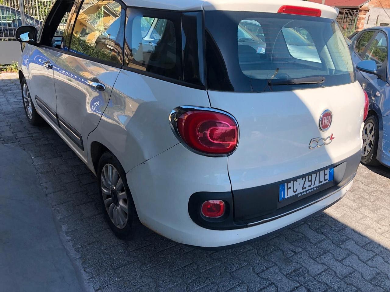 Fiat 500L Living 1.3 Multijet 95 CV Pop Star7 POSTI SOLO 68.296 KM!!! GARANZIA COMPLETA EUROPEA CONFORMGEST 12 MESI RINNOVABILE FINO A 36 MESI!!!