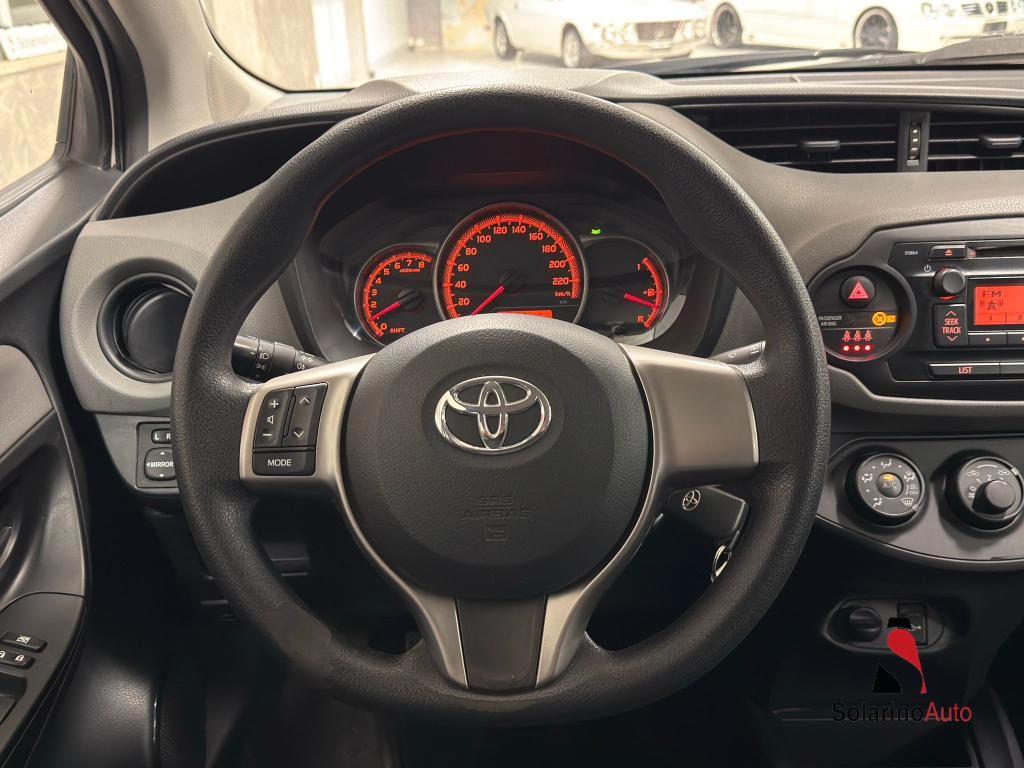 Toyota Yaris 5 Porte Yaris 5p 1.0 Trend White Edition