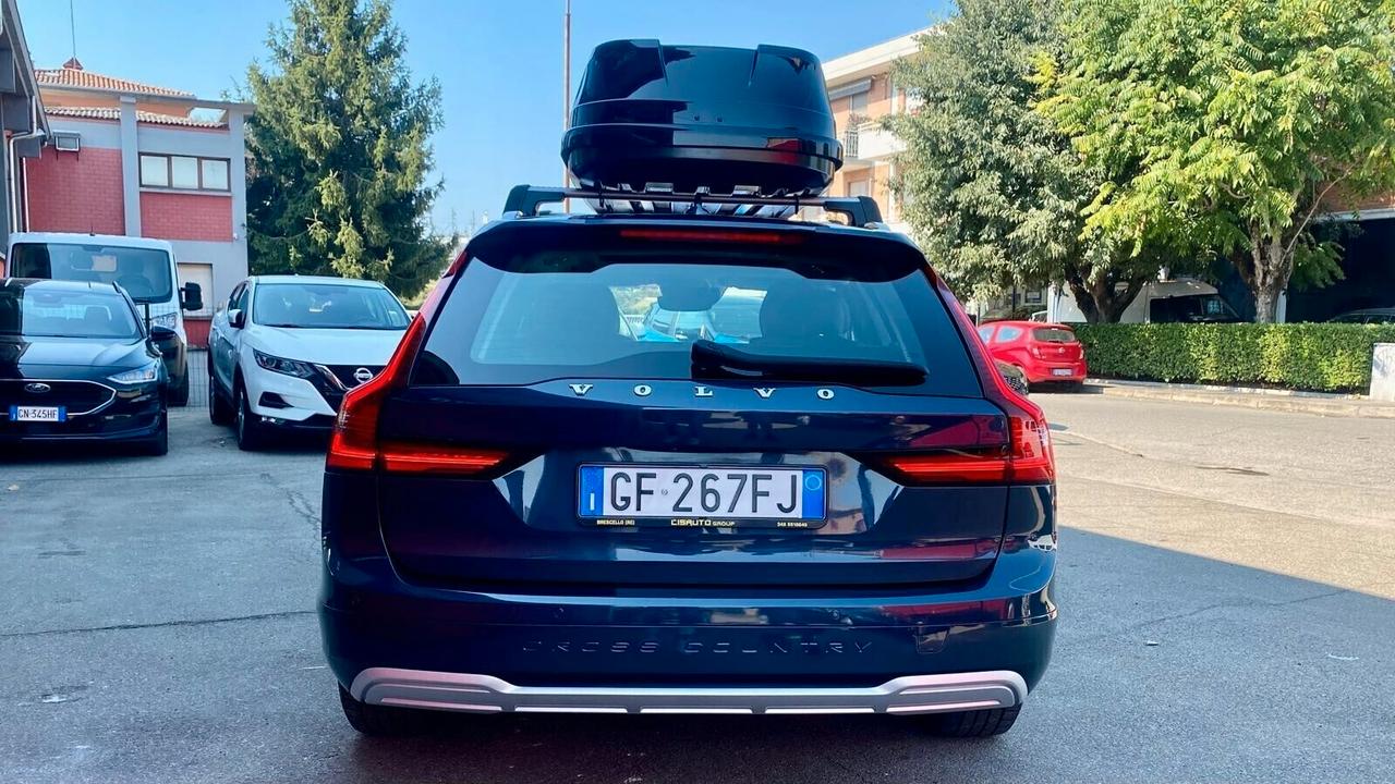 VOLVO V90 CROSS COUNTRY B4 (d) AWD 2.0 (197CV) - VIRTUAL COCKPIT, TETTO PANORAMICO, PELLE TOTALE