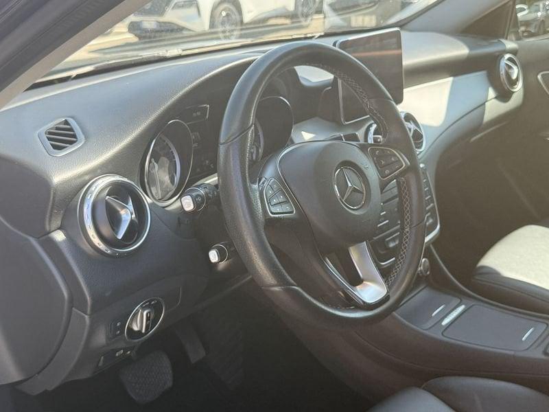 Mercedes-Benz GLA 200 d Automatic 4MATIC Sport