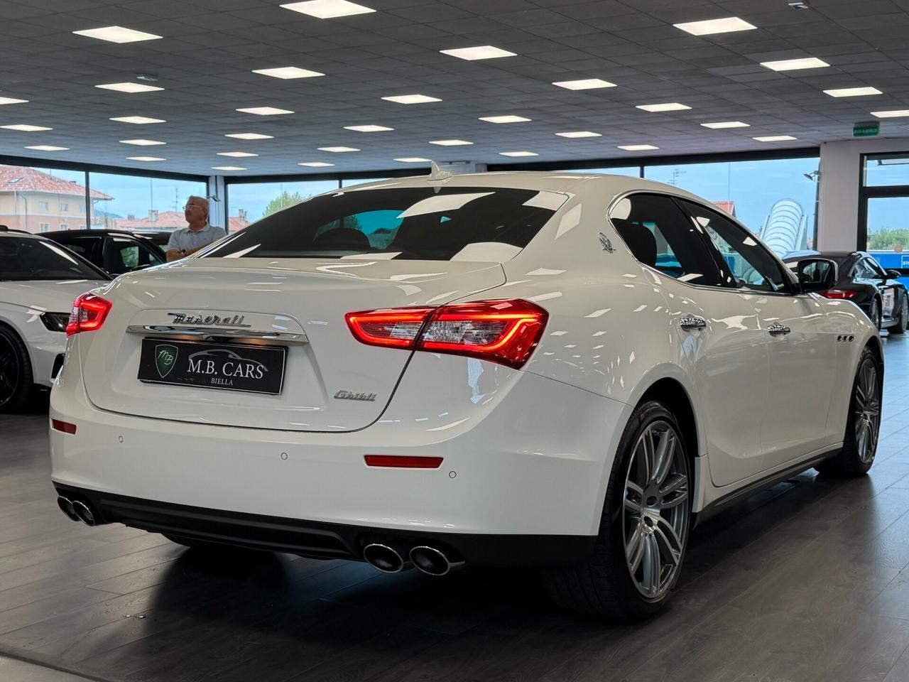 Maserati Ghibli V6 S 250 CV
