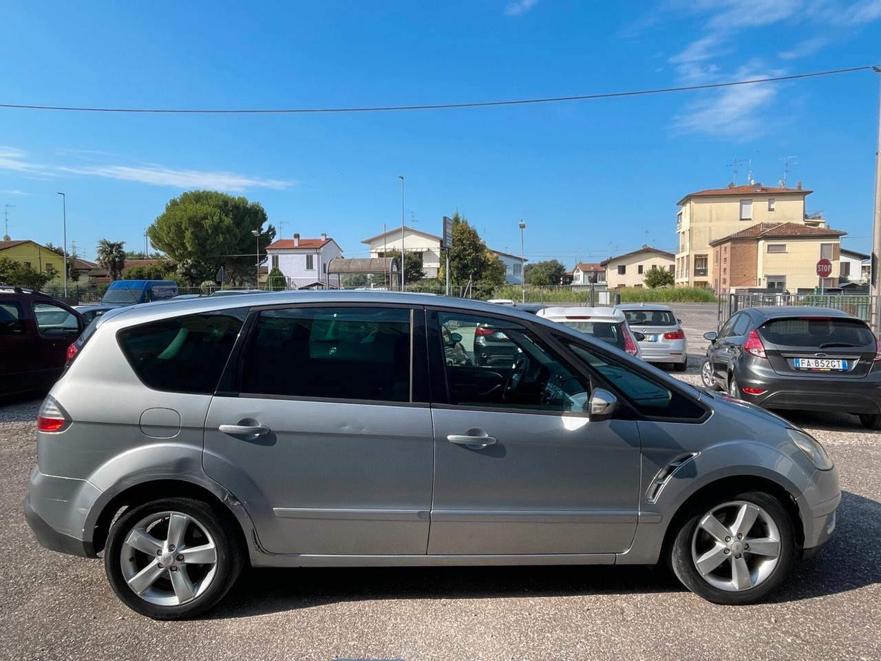Ford S-Max 2.0 TDCi 140CV DPF LEGGI ANNUNCIO
