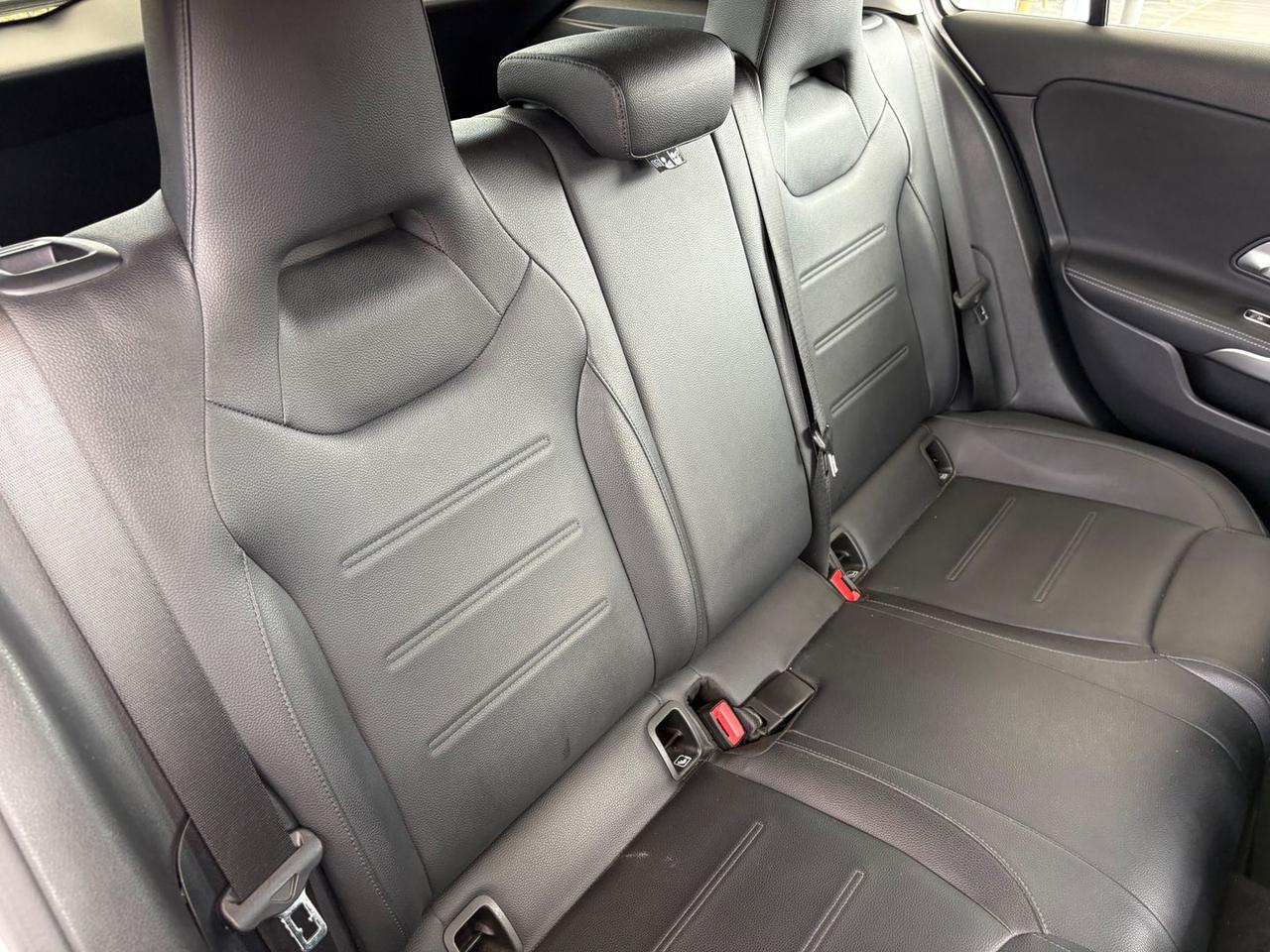 Mercedes-Benz A 180 Business Plus A 180 D #9757