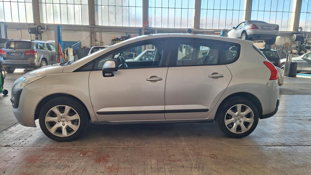 Peugeot 3008 1.6 HDi 115CV Business