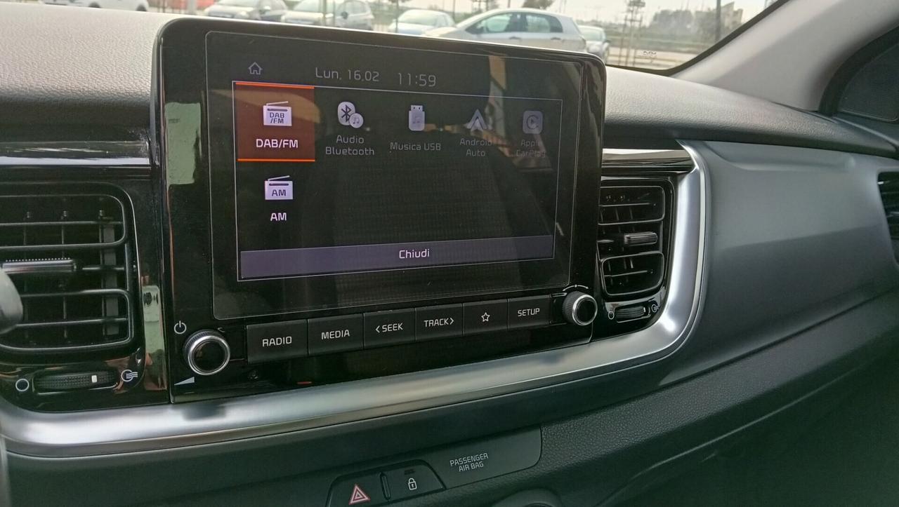 KIA STONIC 1.2 B/GPL-RETROC-KM 40.000