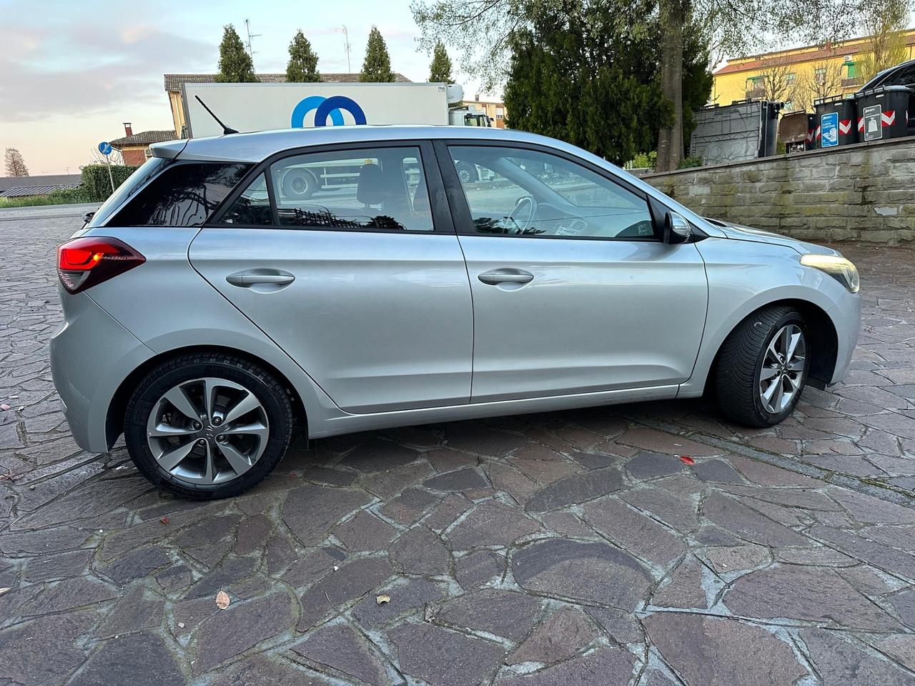 Hyundai i20 1.2 5 porte Econext Blackline