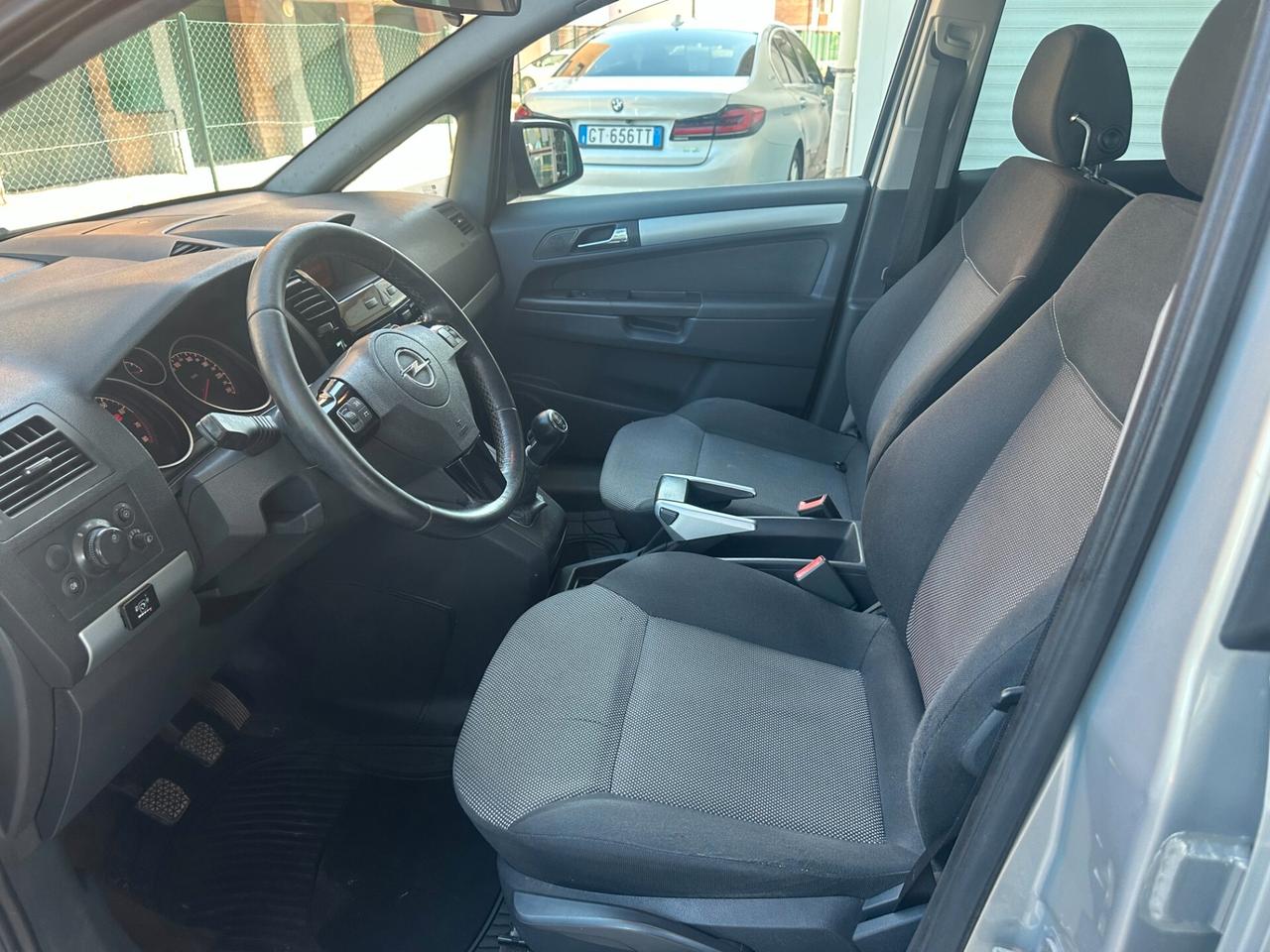 Opel Zafira 1.8 GPL 7 POSTI
